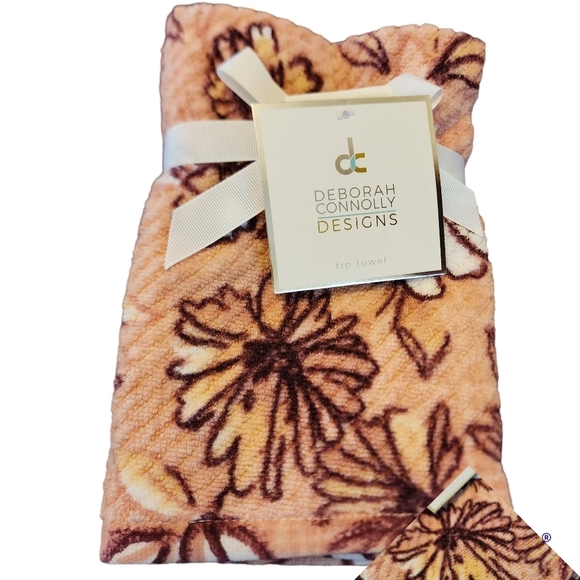 2 fingertip Cotton Towels Flower Floral - Picture 1 of 1